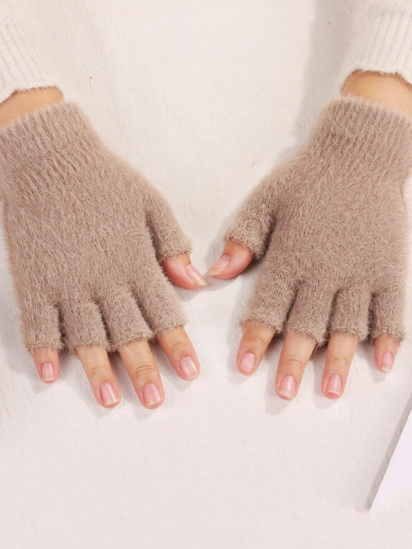 1pair Plush Half Finger Gloves - Khaki- FD ⚡