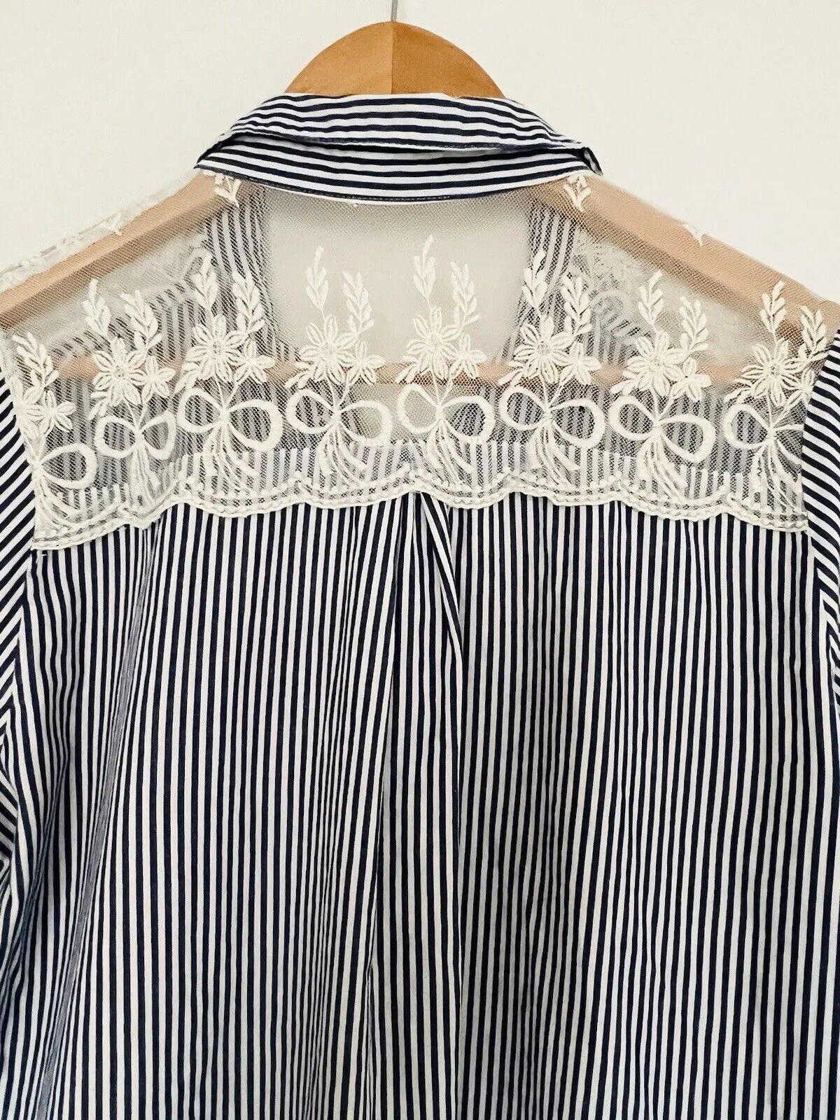 ANTHROPOLOGIE Lilis Closet Blue White Stripe Shirt Sz S Lace Back Tunic Top Boho