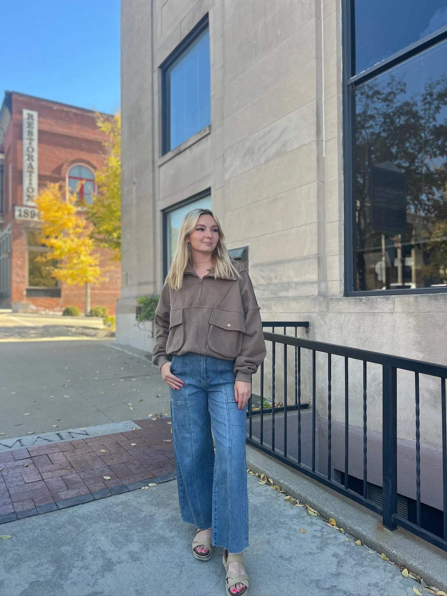 Carter Pullover in Stone Gray