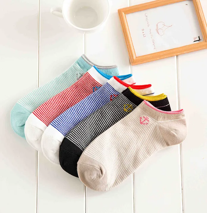 High Quality Cute Striped Women Casual Cotton Socks