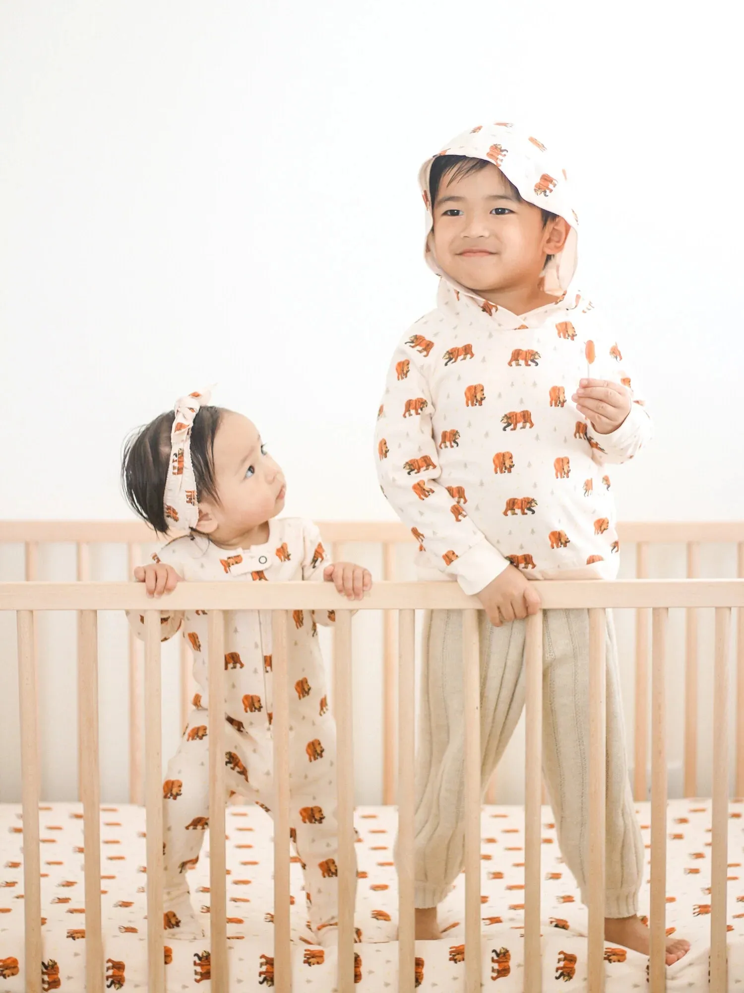 Lovedbaby - Organic Printed Raglan Hoodie - Brown Bear